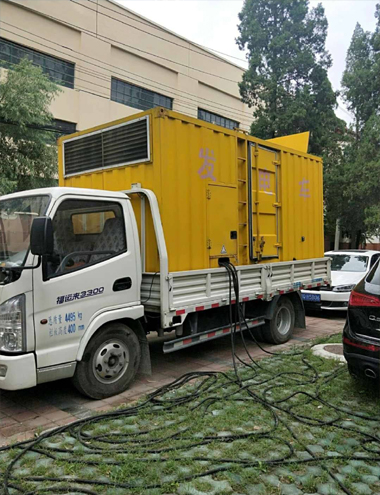 东兴发电车出租-柴油发电机组排烟系统设计要求及其考虑因素